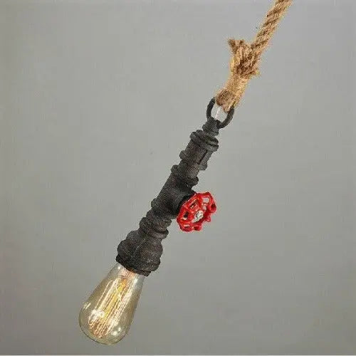 Suspension Industrielle Robinet